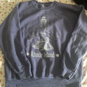 Rhode island crew neck that’s purple in size m/L